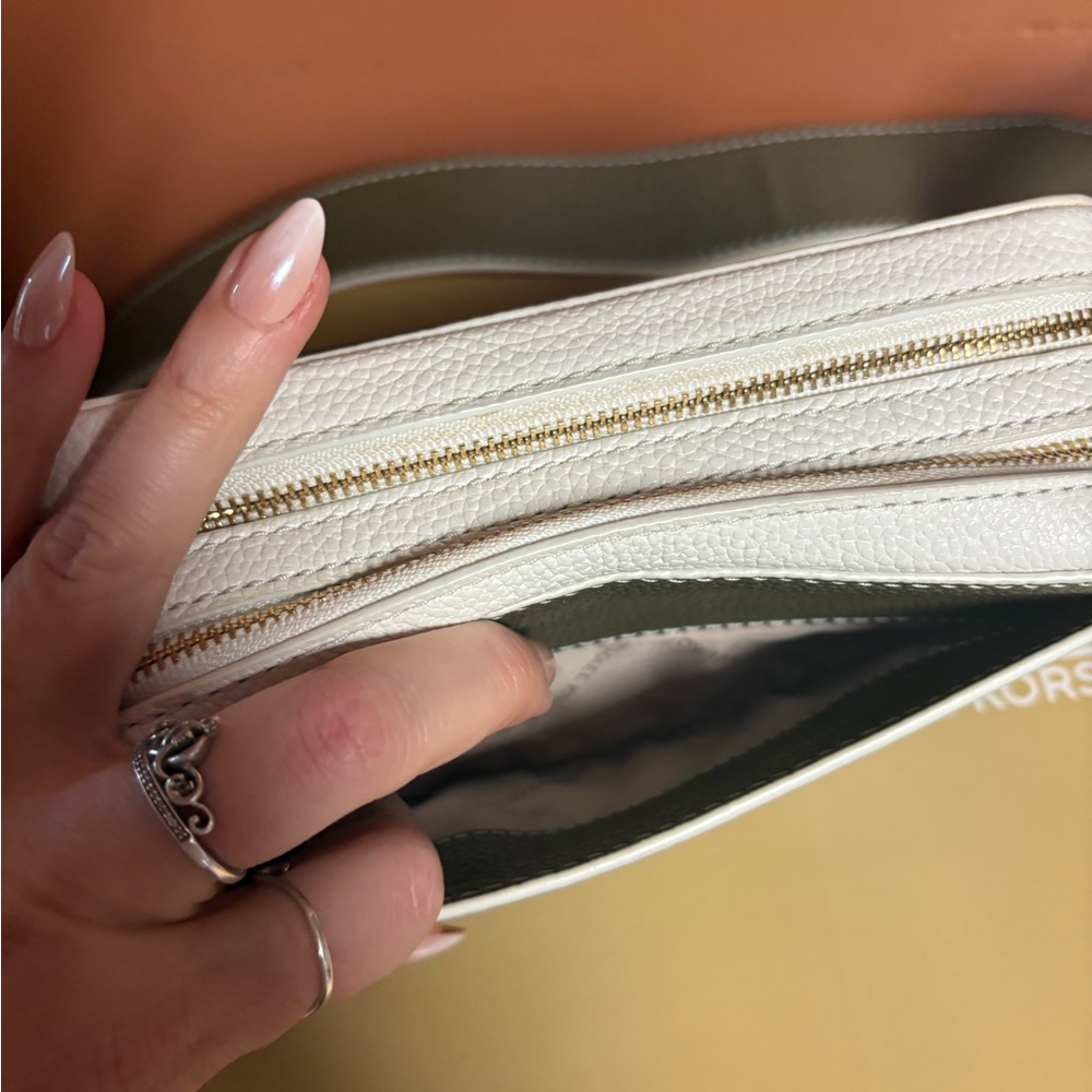Michael Kors Green and White Crossbody Bag - Picture 9 of 16